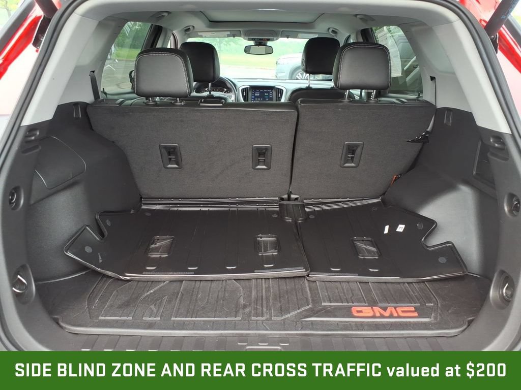 Certified 2023 GMC Terrain SLT w/ Tech Package FWD image 11