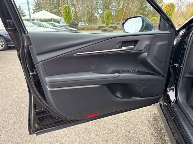 Used 2025 Toyota Camry LE FWD image 13