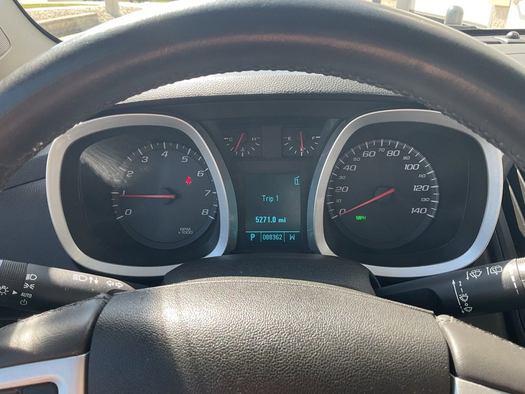 Used 2011 Chevrolet Equinox LT w/ Driver Convenience Package image 12