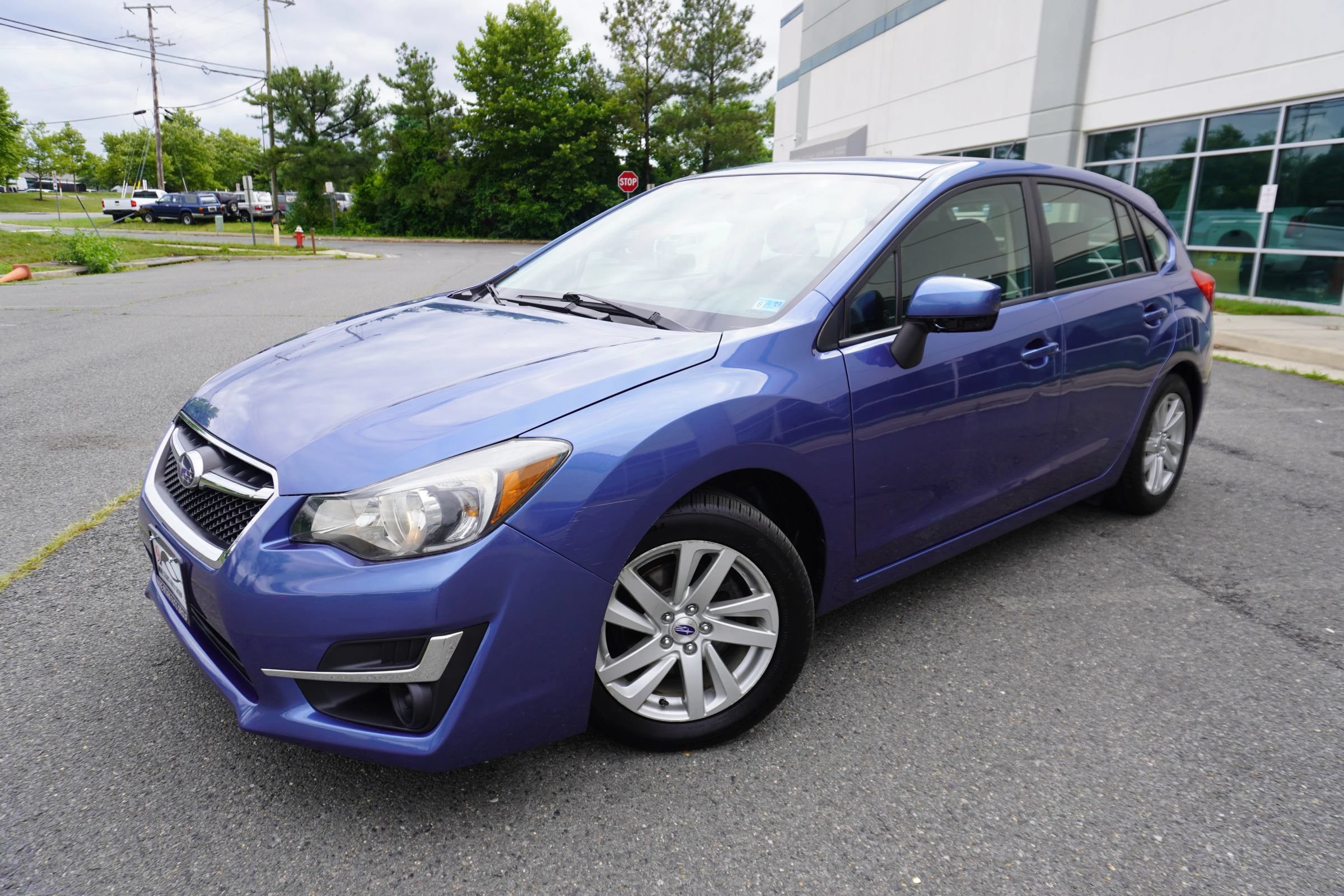 Used 2015 Subaru Impreza 2.0i Premium AWD/4WD image 3