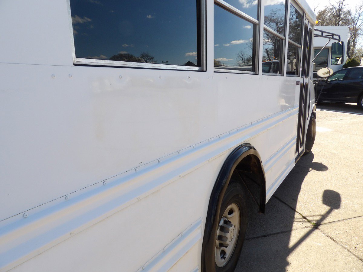 Used 2008 Chevrolet Express 3500 G3500 15 PASSENGER MINI BUS w/ School Bus Package image 9