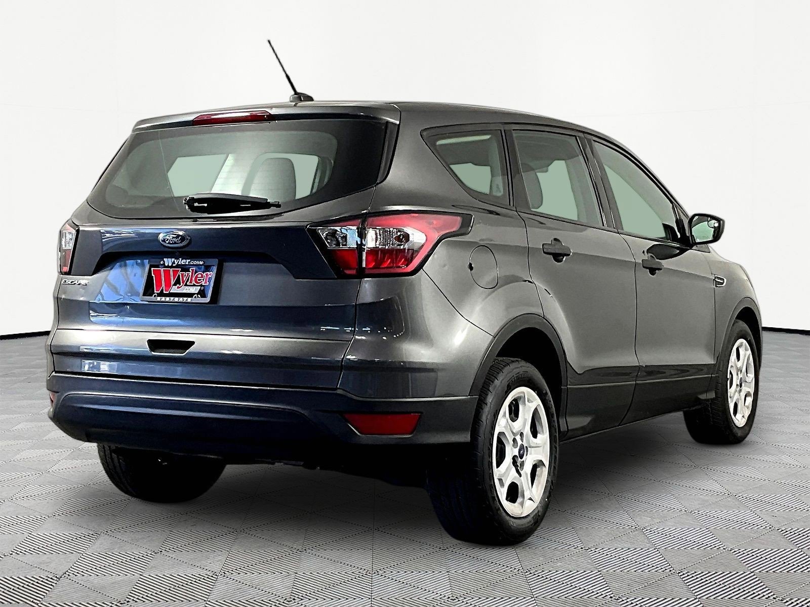 Used 2017 Ford Escape S FWD image 6