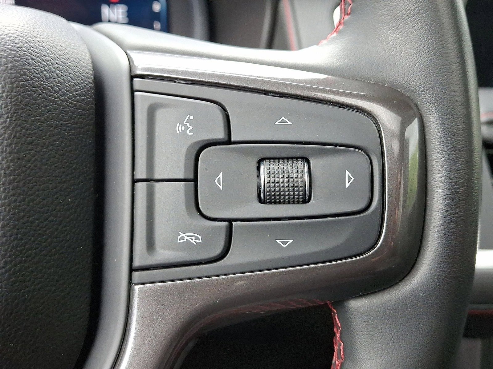 Certified 2023 Chevrolet Suburban RST w/ Sport Performance Package AWD/4WD image 18