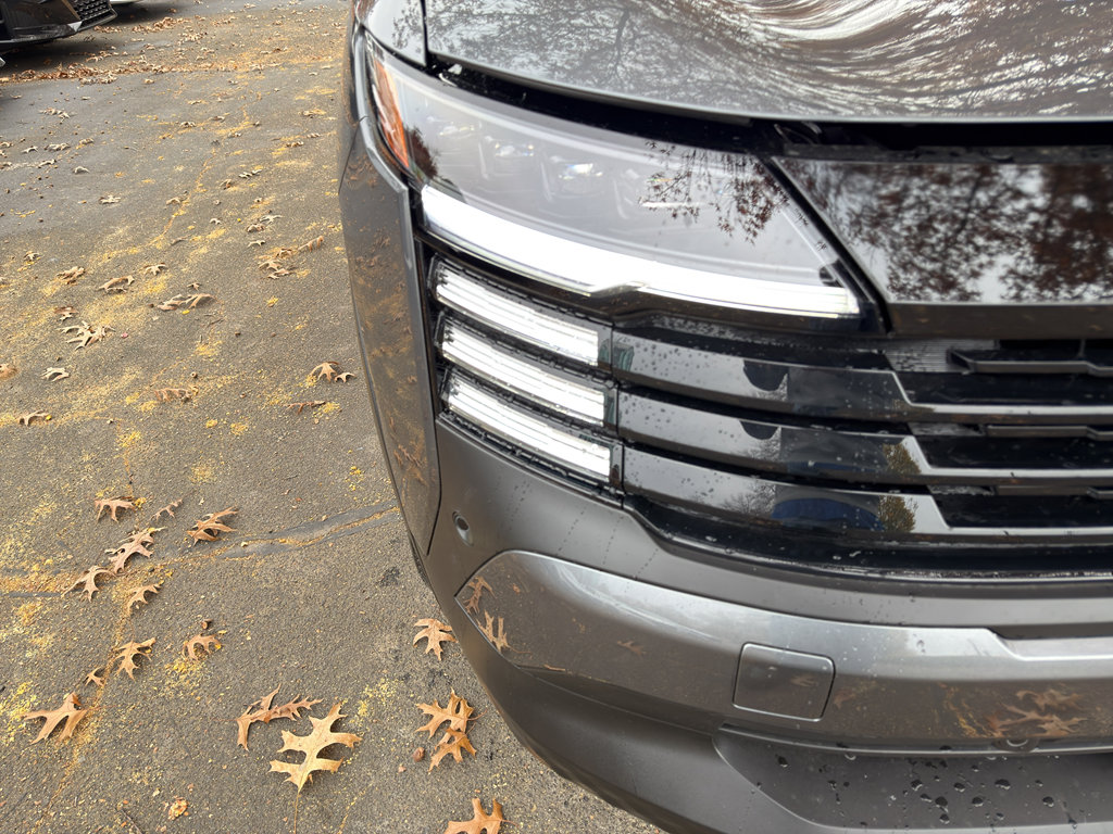 New 2026 Nissan Kicks SR w/ Cold Weather Package image 10