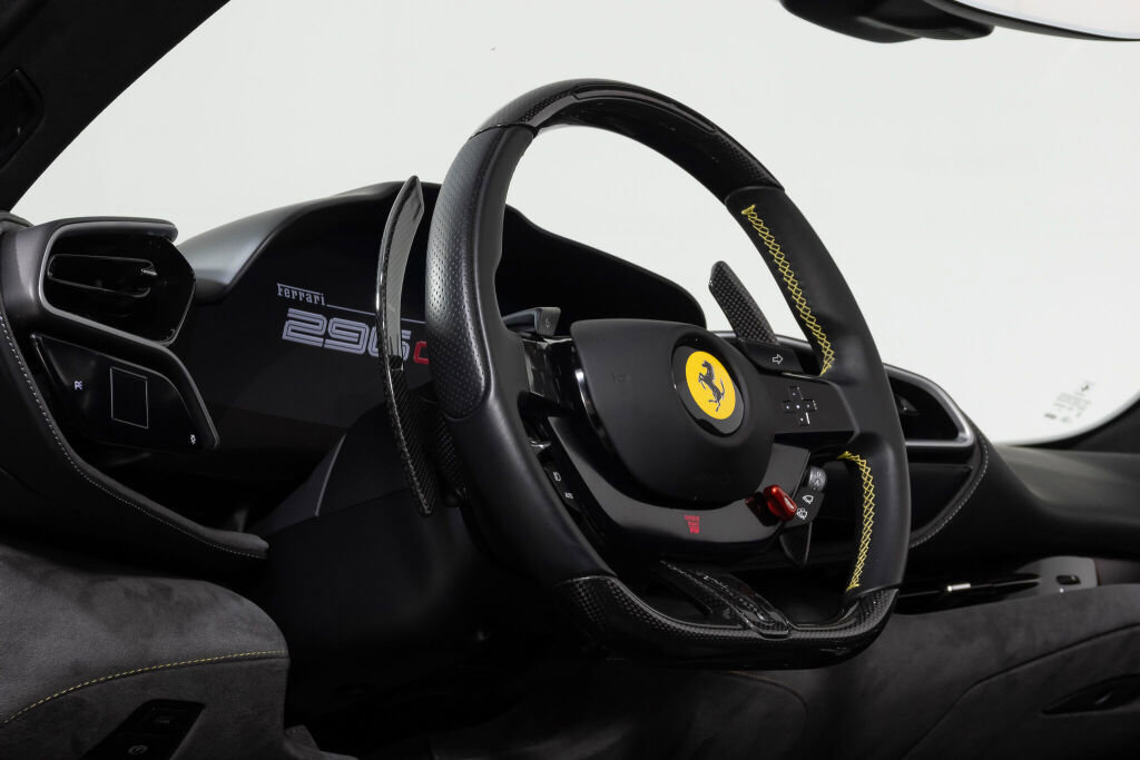 Used 2025 Ferrari 296 GTS image 28