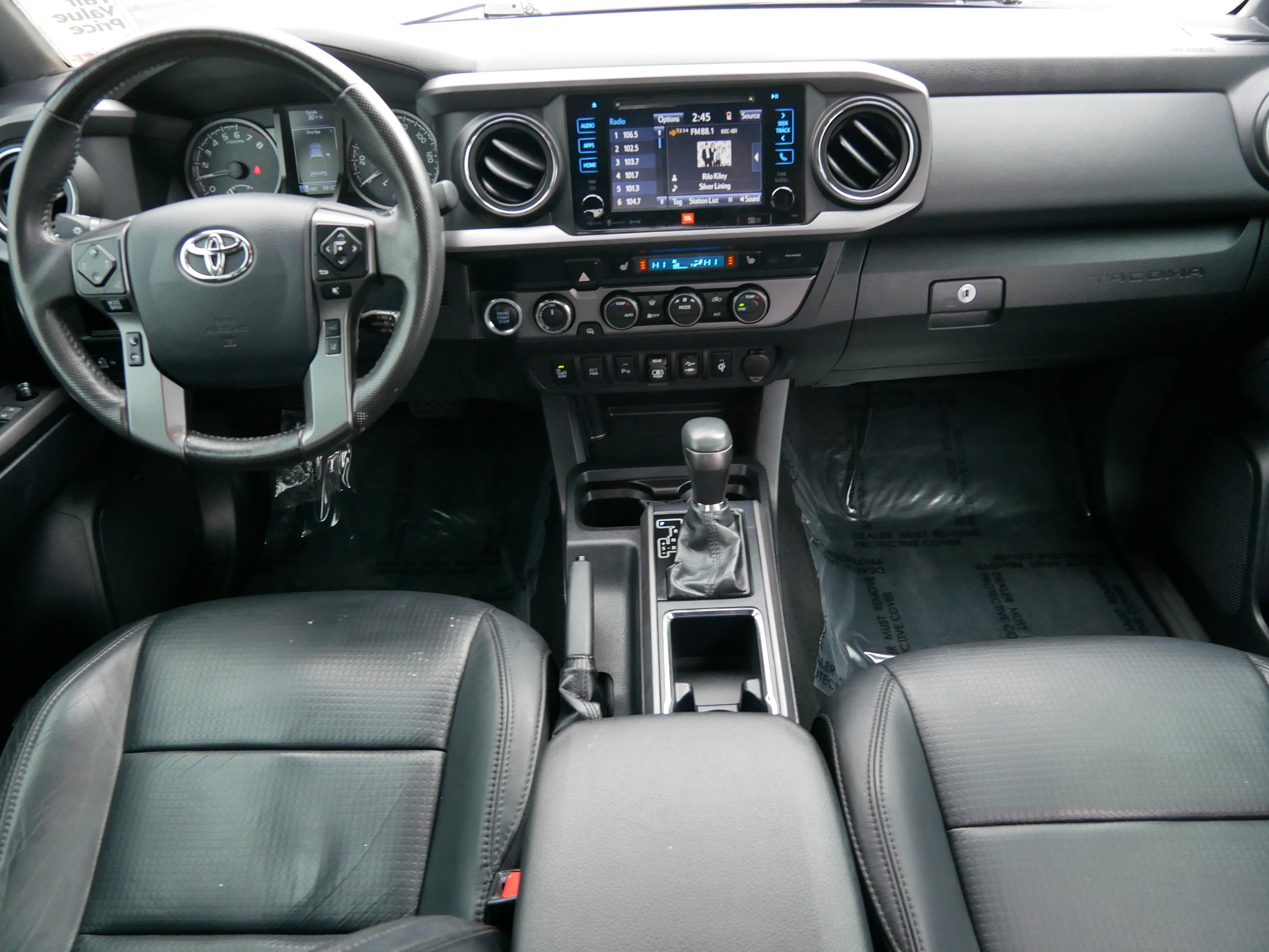 Used 2019 Toyota Tacoma TRD Sport image 10