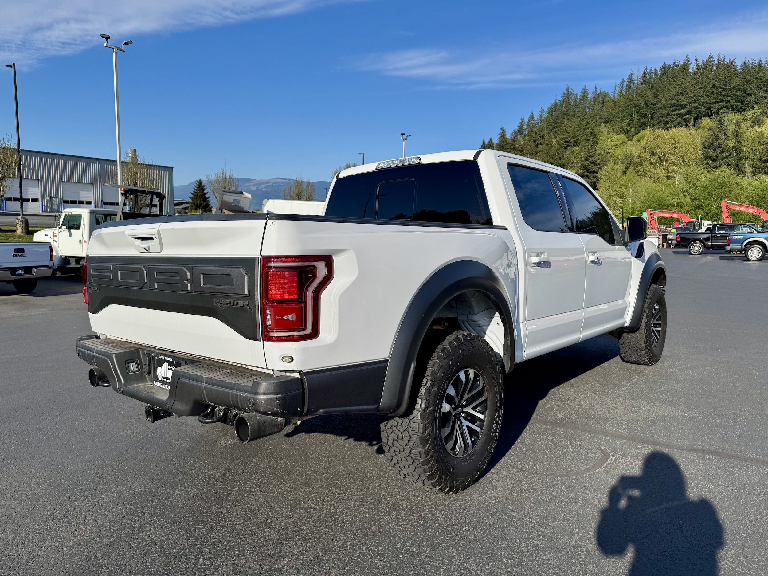 Used 2019 Ford F150 Raptor w/ Equipment Group 802A Luxury AWD/4WD image 4