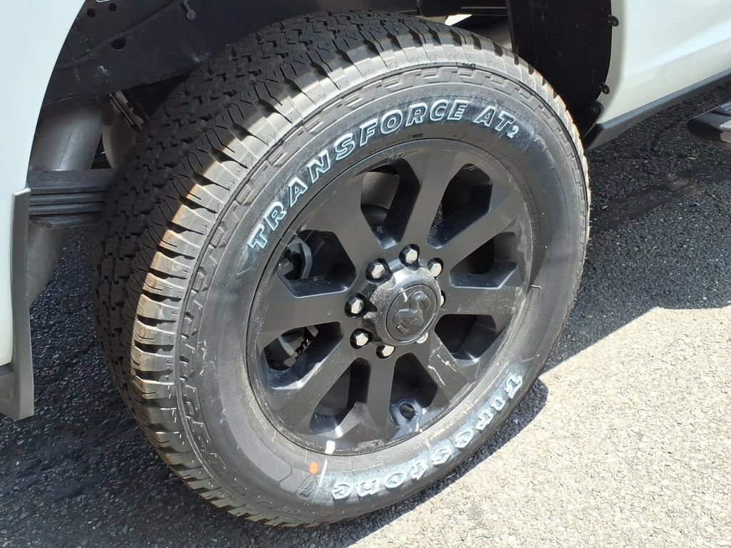 New 2026 RAM 3500 Big Horn AWD/4WD image 7