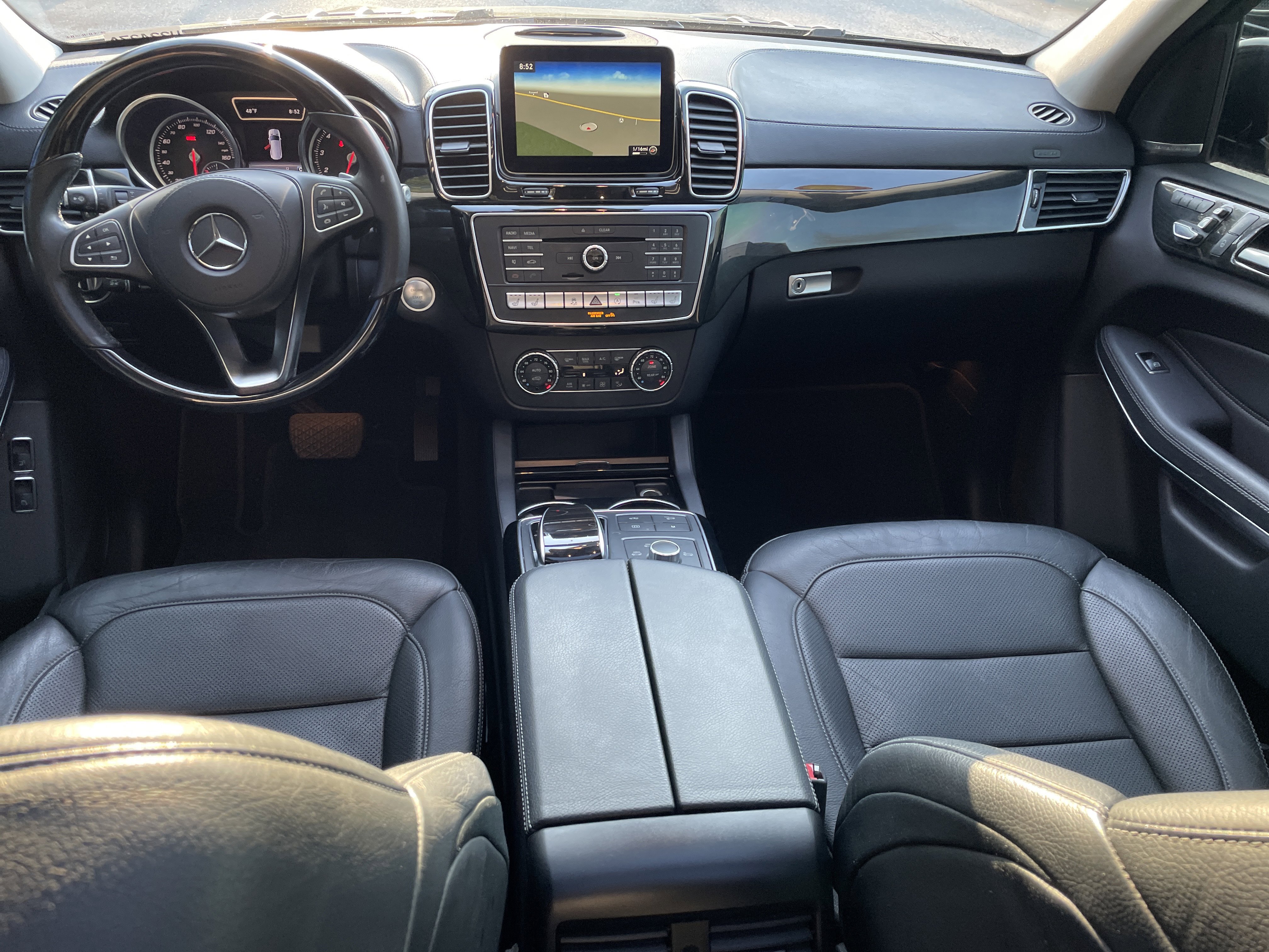 Used 2018 Mercedes-Benz GLS 550 4MATIC image 26