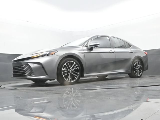 Used 2026 Toyota Camry XLE w/ Premium Plus Package FWD image 26