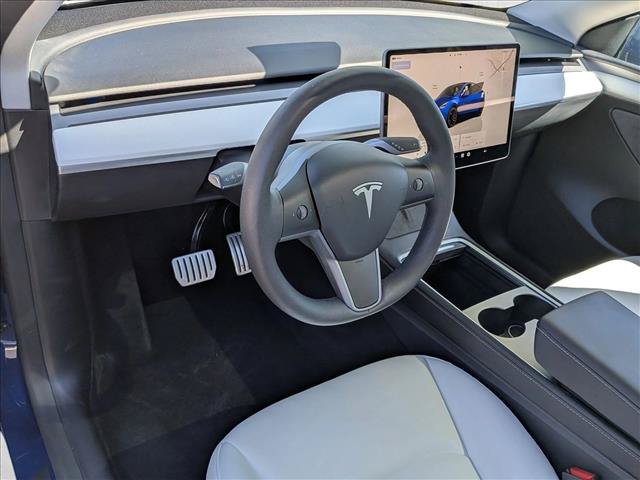 Used 2025 Tesla Model Y Performance AWD/4WD image 10