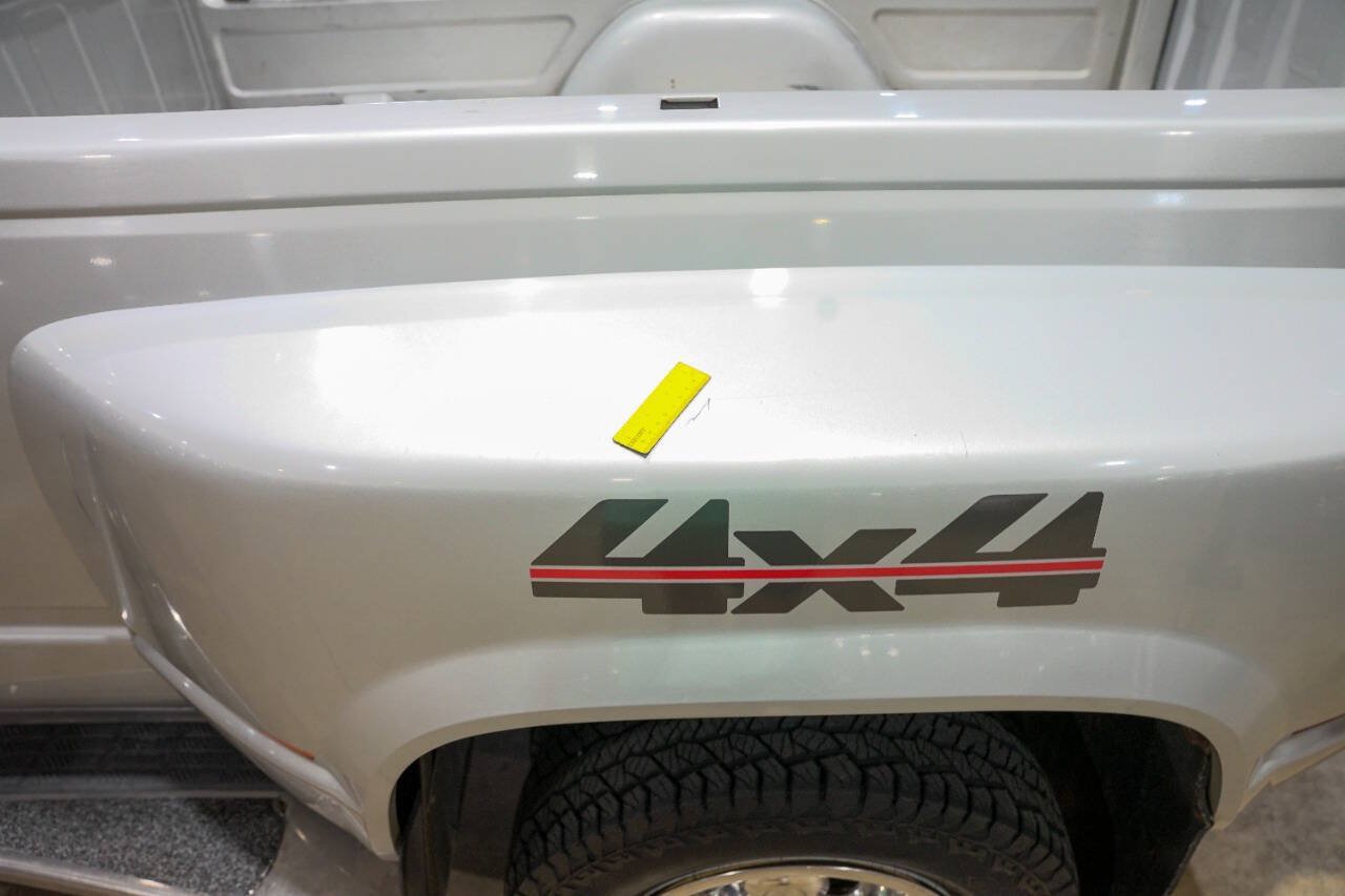 Used 1996 GMC Sierra 3500 4x4 Extended Cab image 38