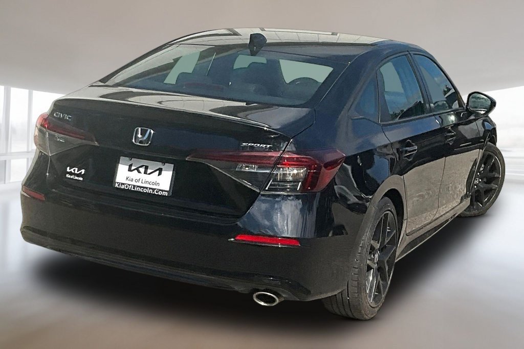 Used 2025 Honda Civic Sport image 6