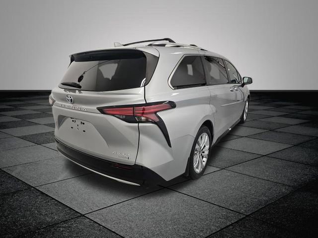Certified 2022 Toyota Sienna Platinum FWD image 6