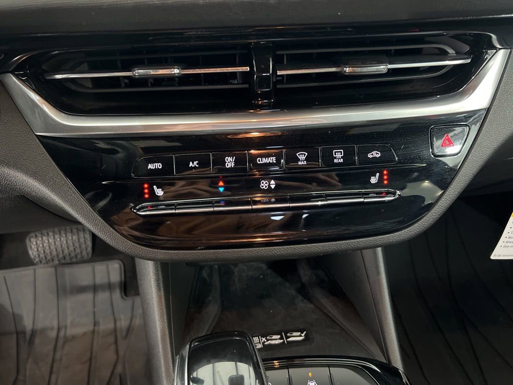 Used 2024 Buick Envista Avenir image 16