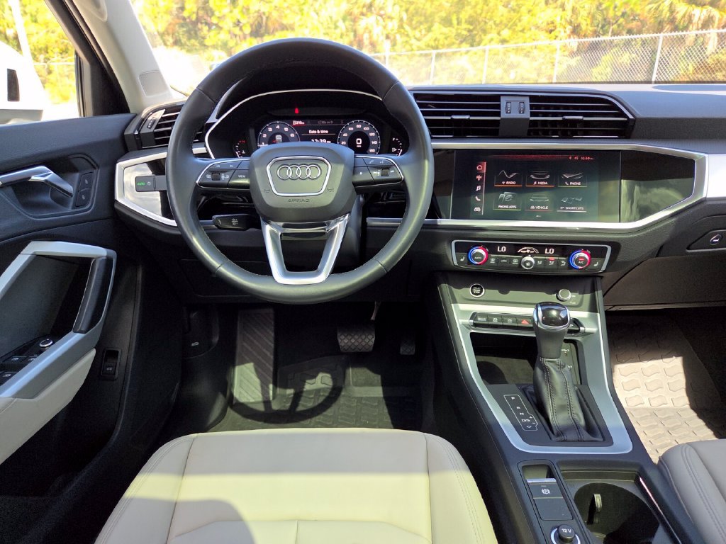 Used 2021 Audi Q3 2.0T Premium AWD/4WD image 7