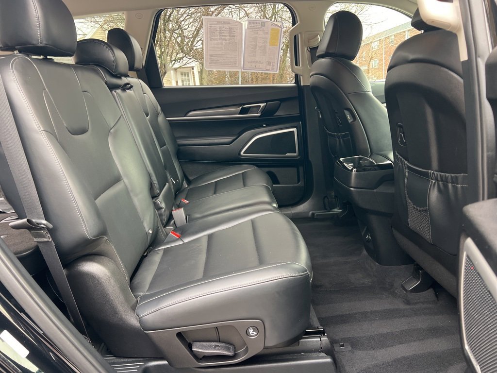 Certified 2022 Kia Telluride LX image 24
