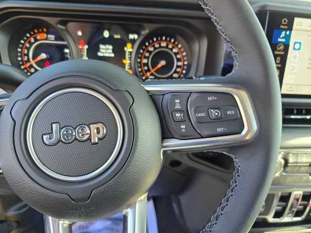 New 2025 Jeep Wrangler Unlimited Sahara w/ Safety Group AWD/4WD image 18