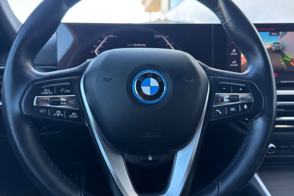 Used 2023 BMW i4 eDrive35 image 27