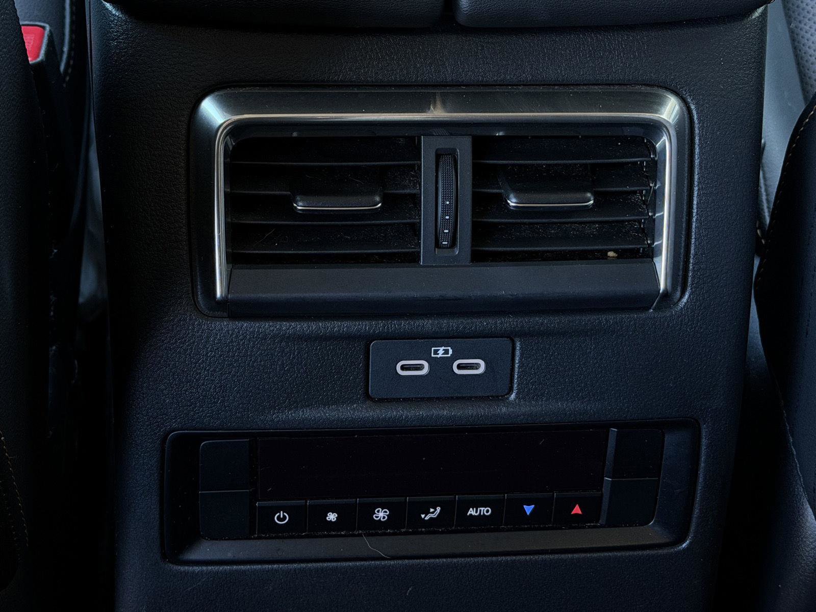 Used 2024 MAZDA CX-90 3.3 Turbo w/ Premium Package image 9