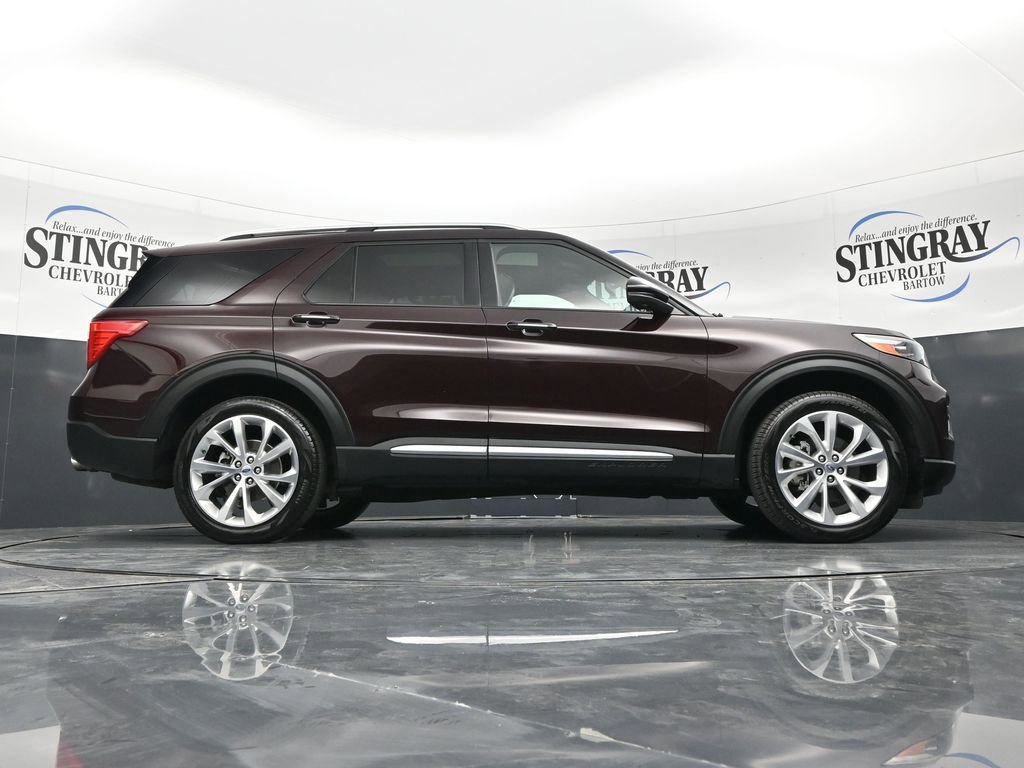 Used 2023 Ford Explorer Platinum w/ Equipment Group 601A AWD/4WD image 24