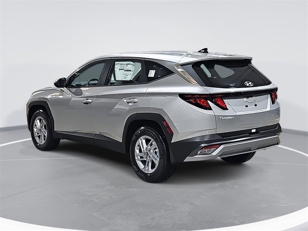 New 2026 Hyundai Tucson SE image 7