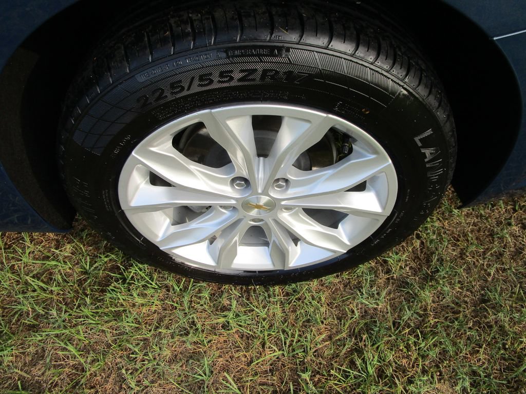 Used 2024 Chevrolet Malibu LT FWD image 15