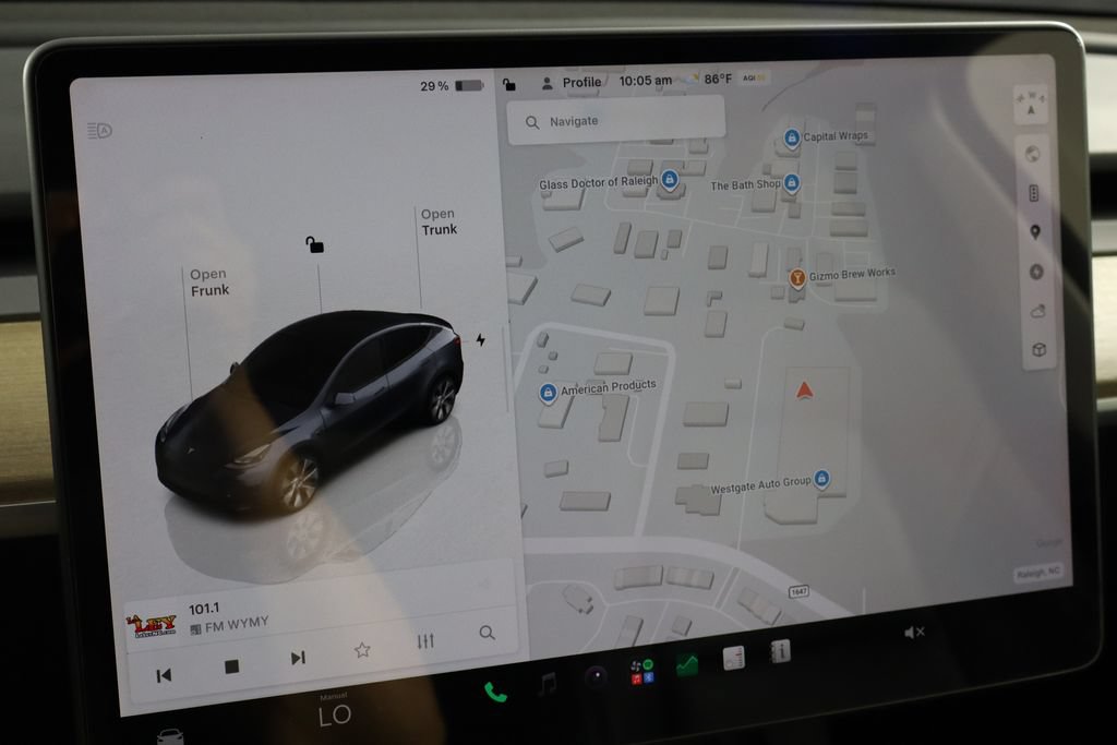 Used 2023 Tesla Model Y Long Range AWD/4WD image 39
