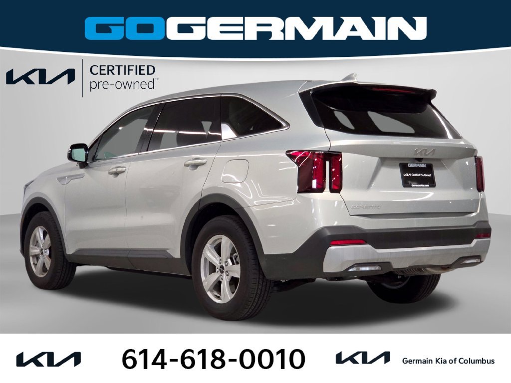 Certified 2026 Kia Sorento LX FWD image 10