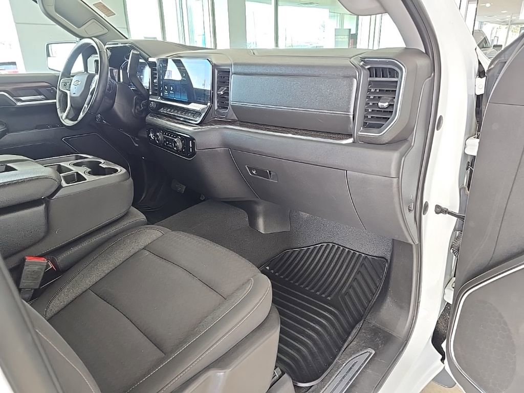 Used 2023 Chevrolet Silverado 1500 LT image 12