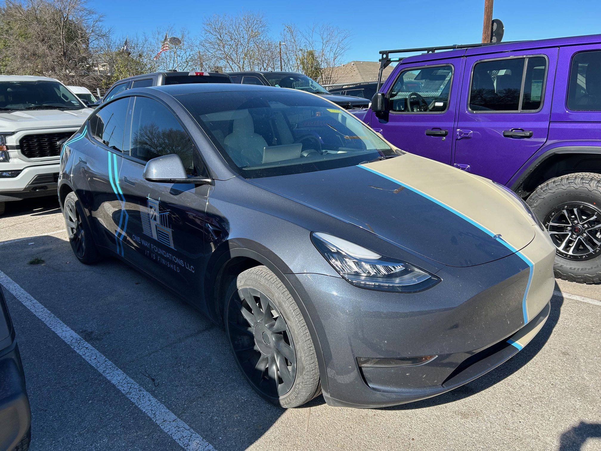 Used 2023 Tesla Model Y Long Range image 10