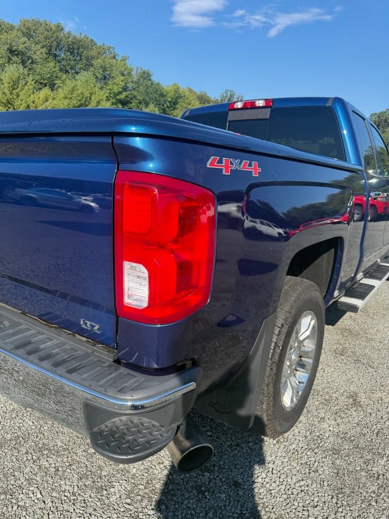 Used 2017 Chevrolet Silverado 1500 LTZ AWD/4WD image 6