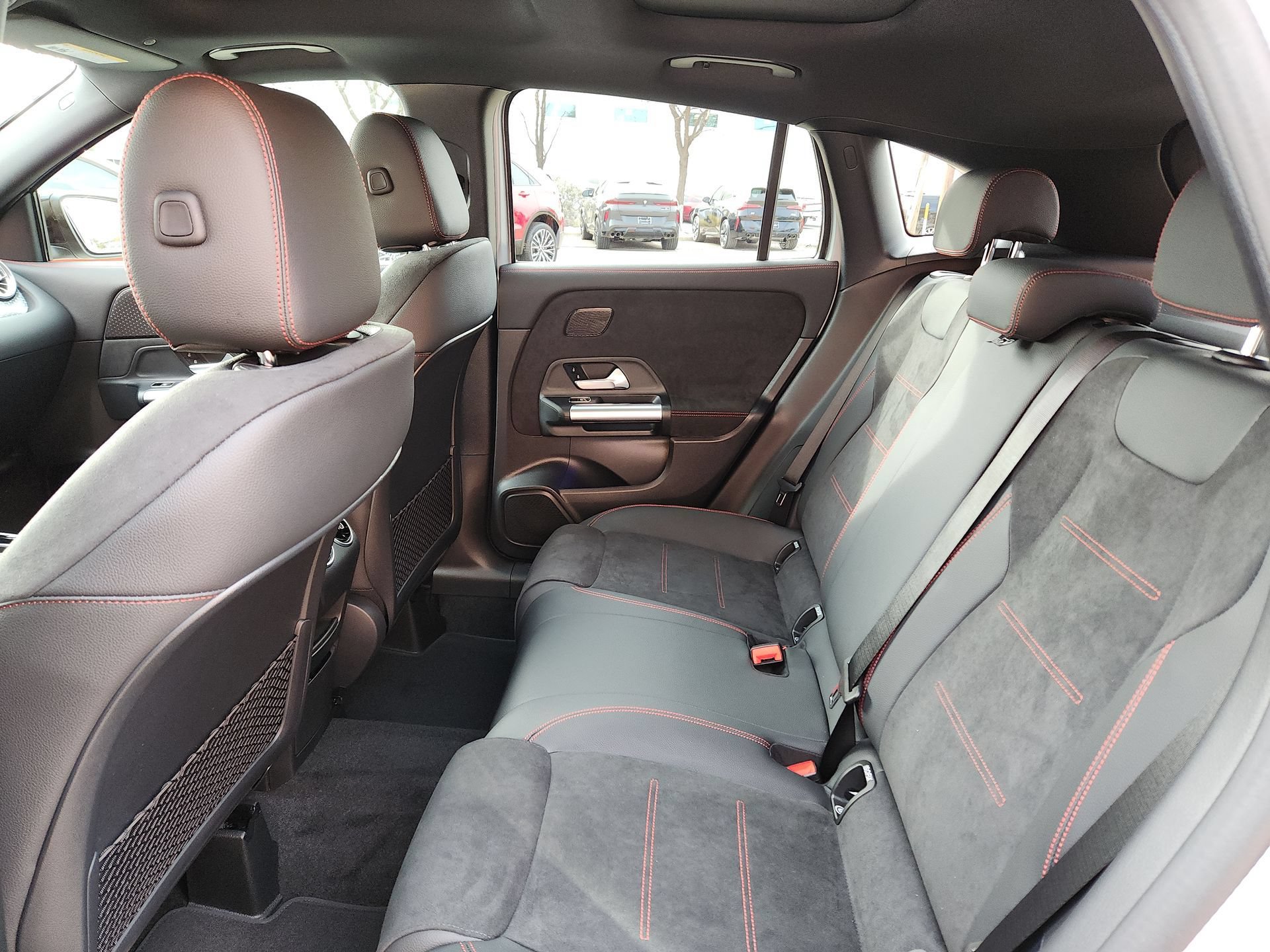 New 2025 Mercedes-Benz GLA 250 4MATIC image 13