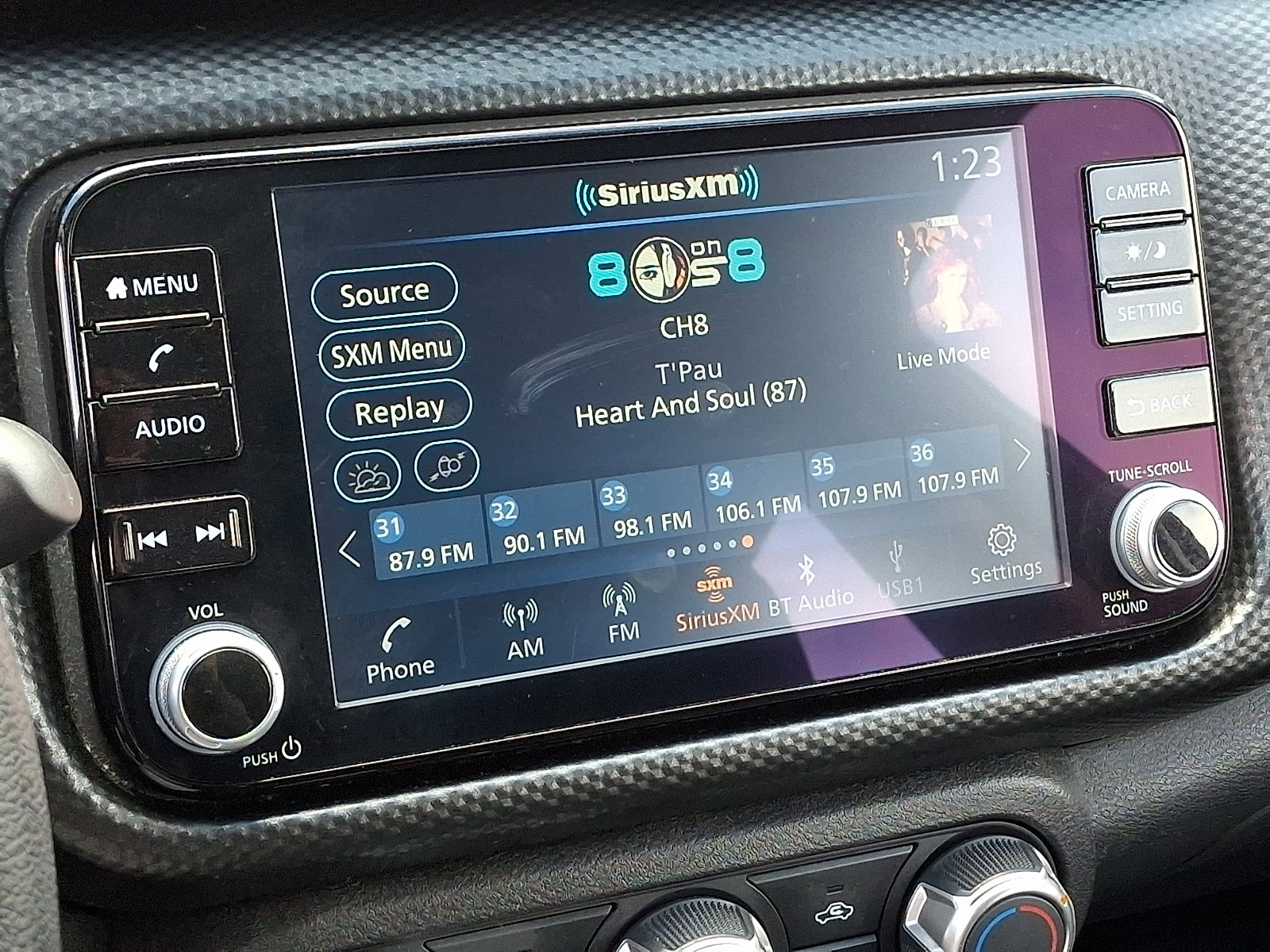 Used 2023 Nissan Kicks SV w/ Exterior Package image 16