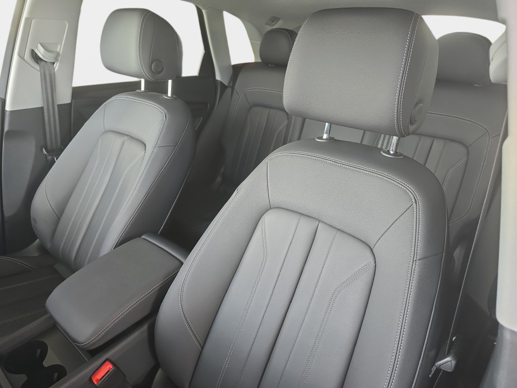 Used 2024 Audi Q5 2.0T Premium AWD/4WD image 22