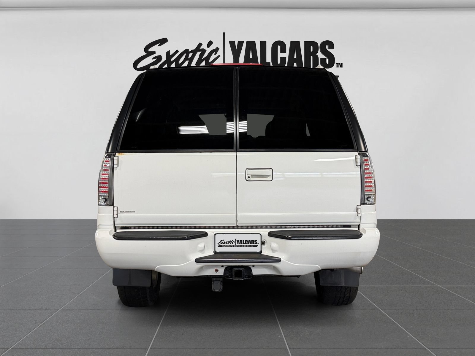 Used 2000 Cadillac Escalade 4WD image 4