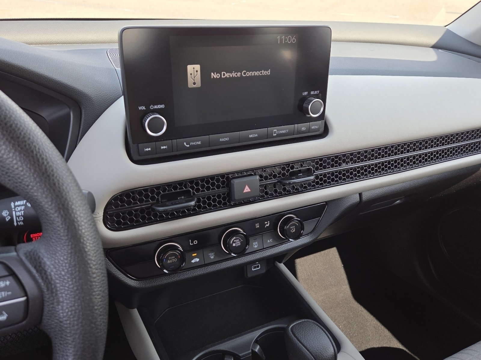 Certified 2024 Honda HR-V LX image 27