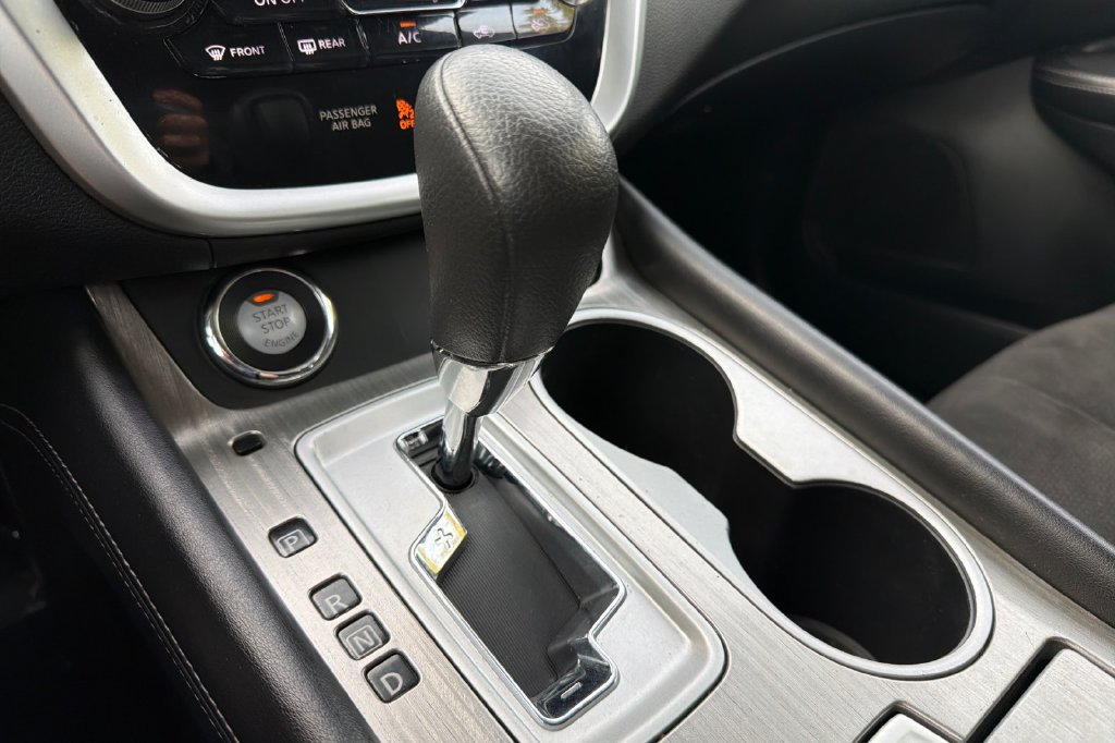 Used 2016 Nissan Murano S AWD/4WD image 18