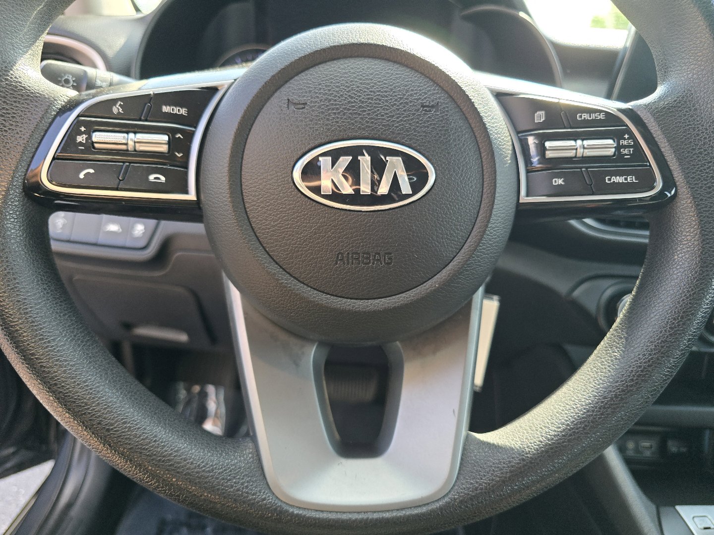 Used 2020 Kia Forte LXS FWD image 30