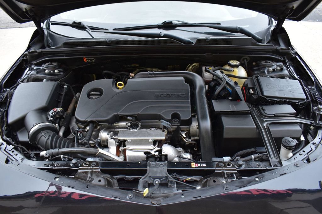 Used 2022 Chevrolet Malibu LT FWD image 12