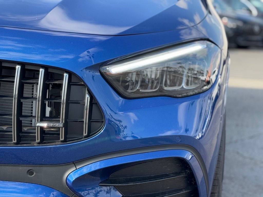 New 2025 Mercedes-Benz GLA 35 AMG 4MATIC image 8