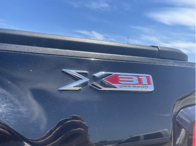 Used 2022 GMC Sierra 2500 SLT w/ SLT Convenience Package AWD/4WD image 13