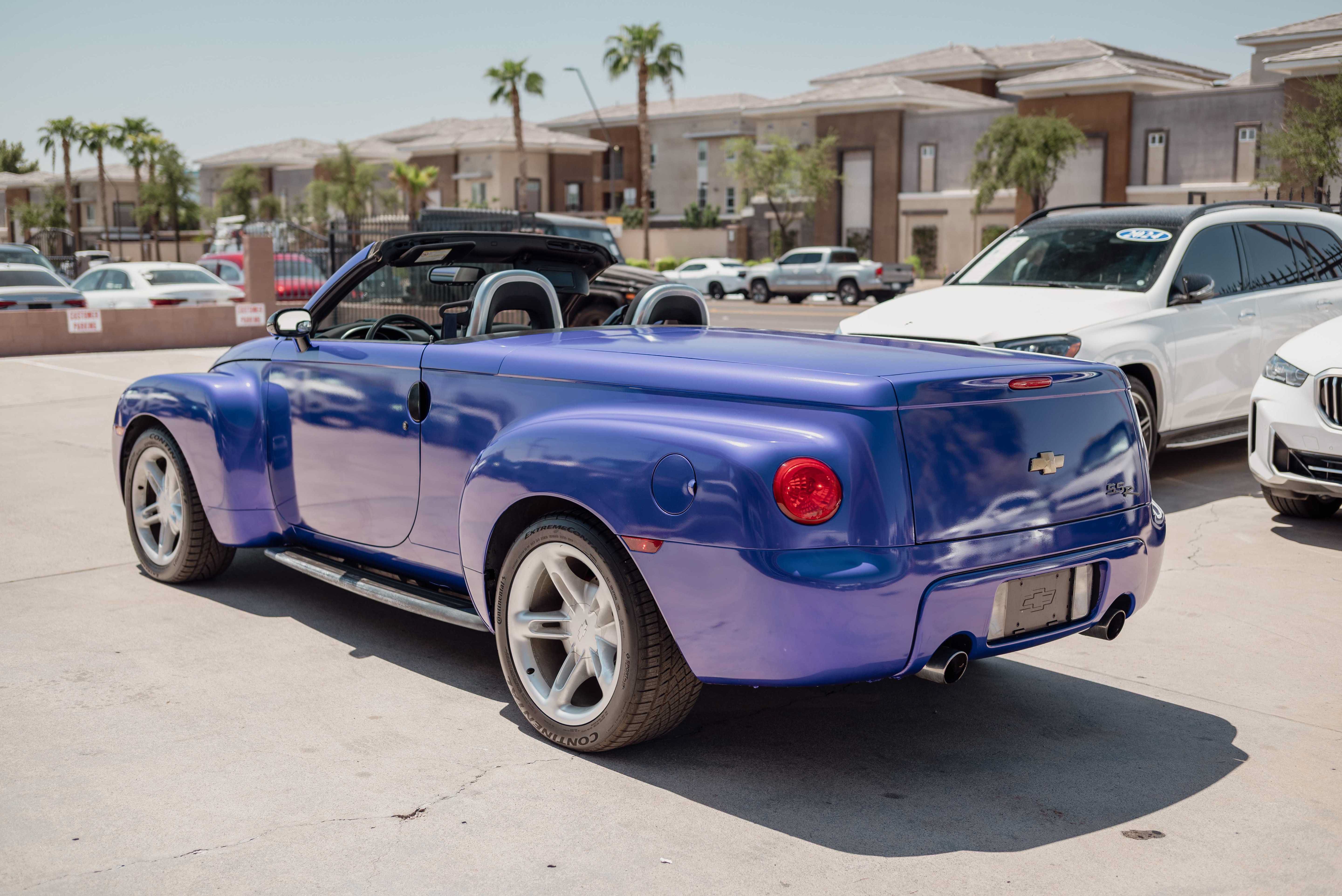 Used 2003 Chevrolet SSR w/ Preferred Equipment Group RWD image 13
