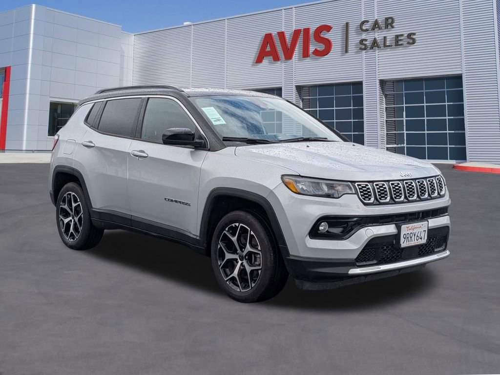 Used 2025 Jeep Compass Limited image 3