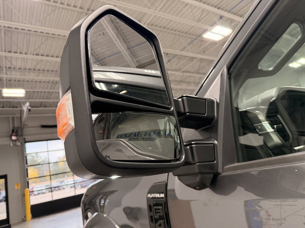 Used 2025 Ford F450 Platinum w/ FX4 Off-Road Package image 22
