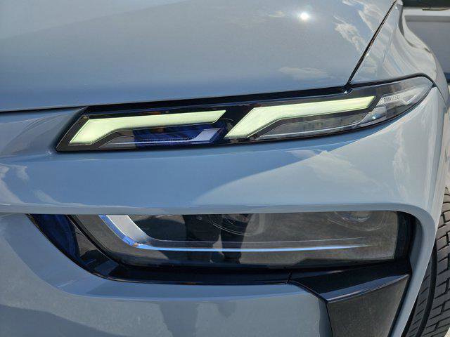 Certified 2024 BMW X7 xDrive40i w/ M Sport Package image 34