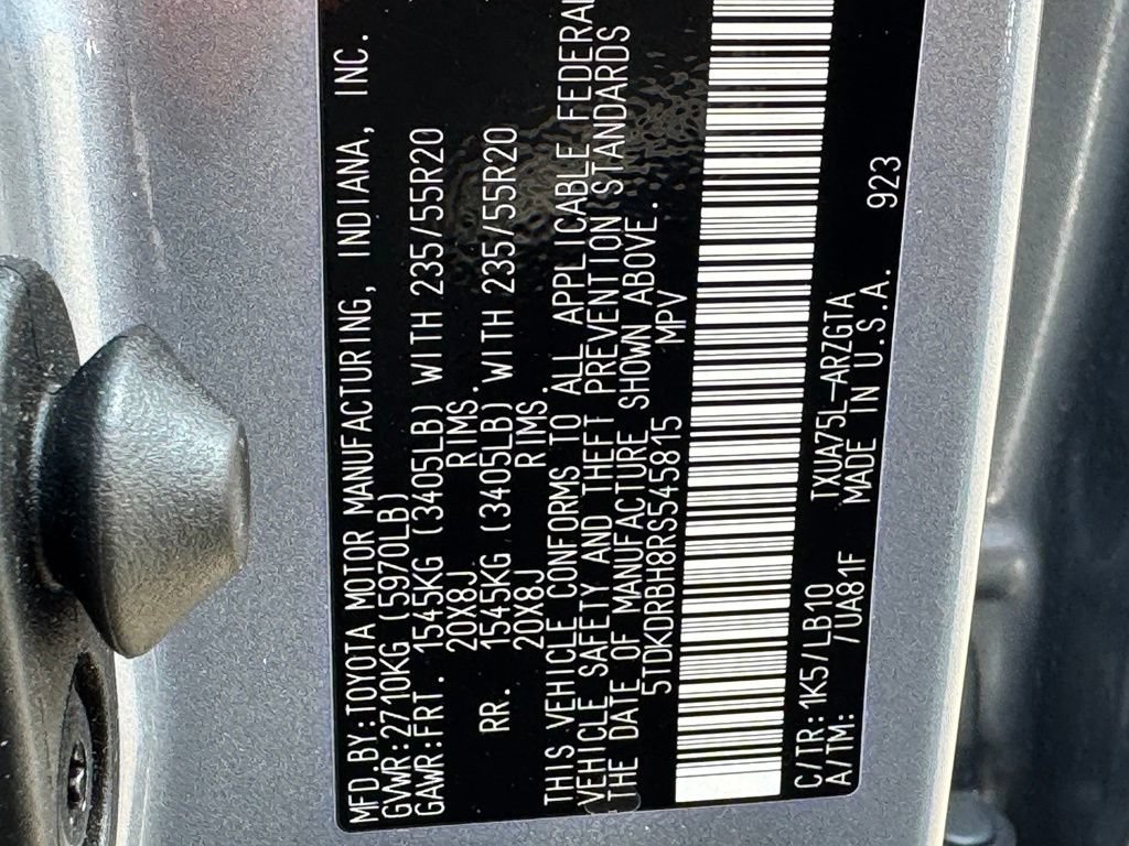 Used 2024 Toyota Highlander Limited AWD/4WD image 48