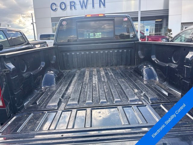 Used 2015 Nissan Titan SV w/ SV Value Truck Package AWD/4WD image 7