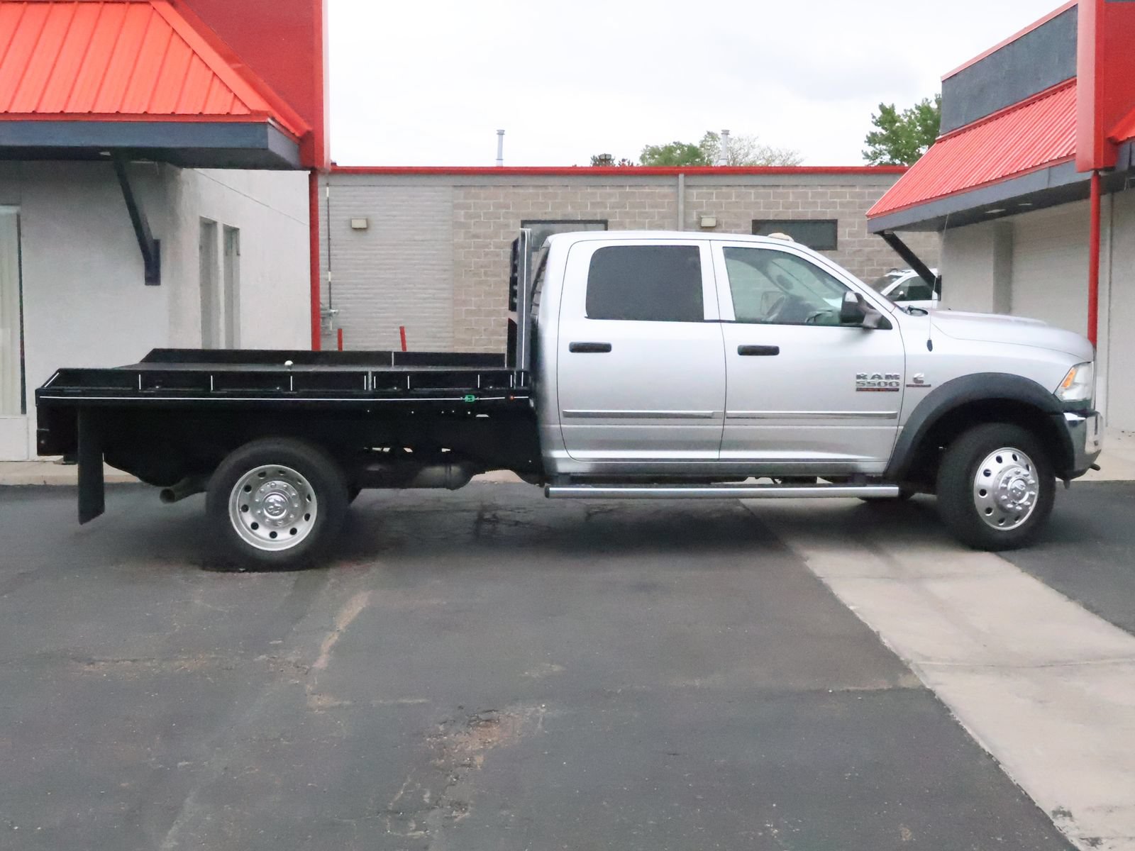 Used 2015 RAM 5500 Tradesman w/ Max Tow Package AWD/4WD image 3