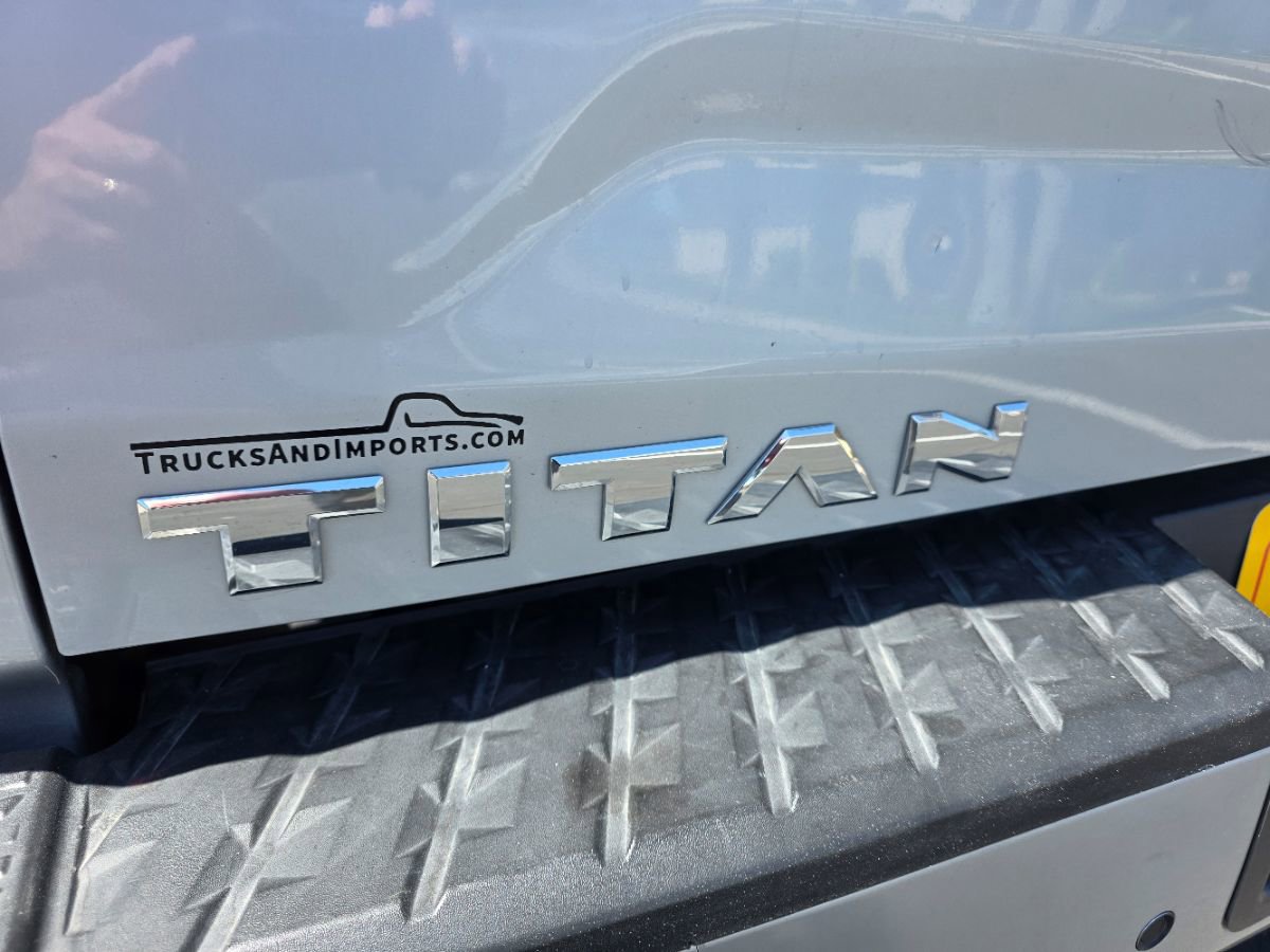 Used 2020 Nissan Titan SV w/ SV Convenience Package AWD/4WD image 8
